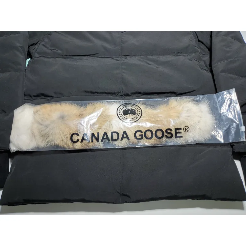  CANADA GOOSE Wyndham Black