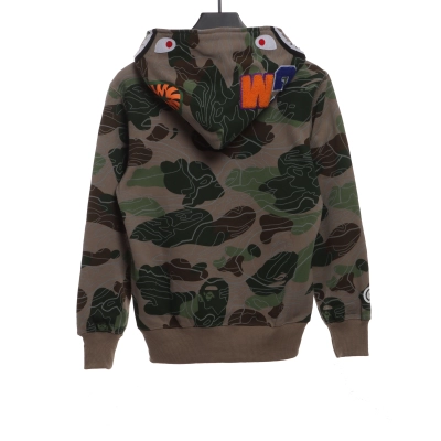 BAPE Overlay Camouflage Shark Zip Hoodie Green 02