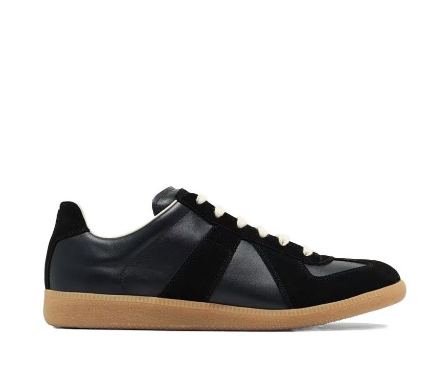 Maison Margiela Replica low-top leather sneakers Black S57WS0236P1895
