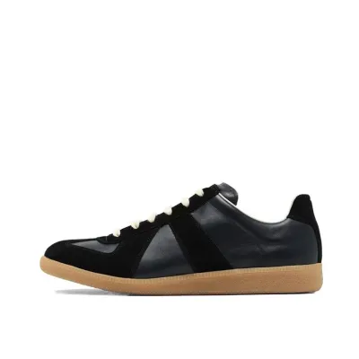  Maison Margiela Replica low-top leather sneakers Black S57WS0236P1895