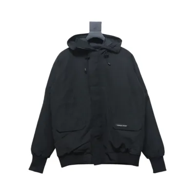 Canada Goose 01 Short Down Jacket Black 01