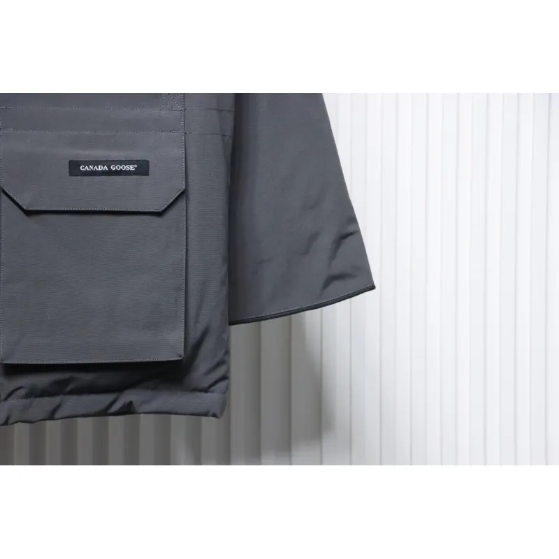 CANADA GOOSE Grey (down jacket)