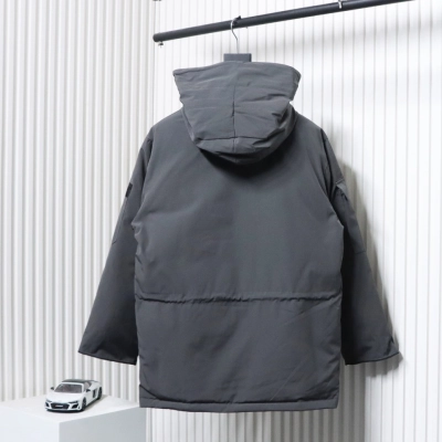 CANADA GOOSE Grey (down jacket) 02