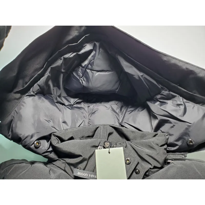 Canada Goose Black Label Wyndham Parka Black