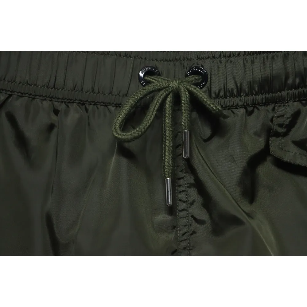 Moncler Classic Pocket Logo Woven Shorts Green