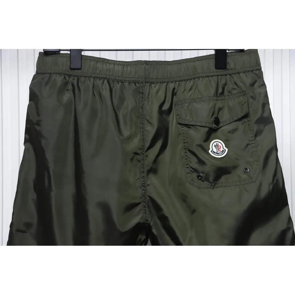 Moncler Classic Pocket Logo Woven Shorts Green