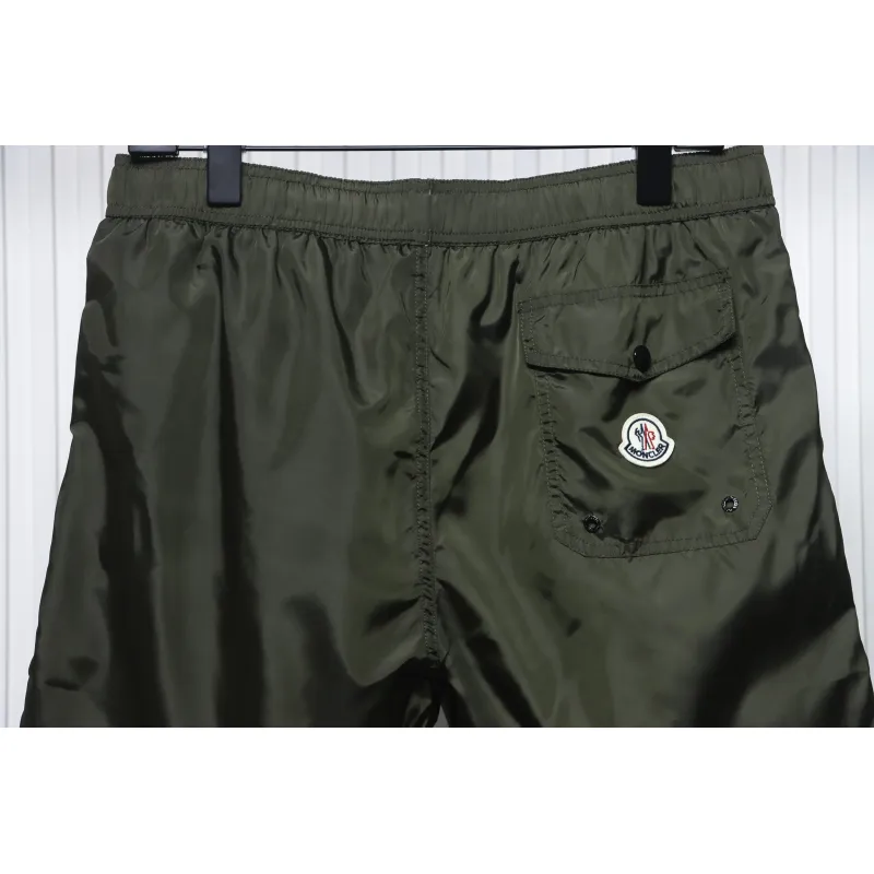 Moncler Classic Pocket Logo Woven Shorts Green