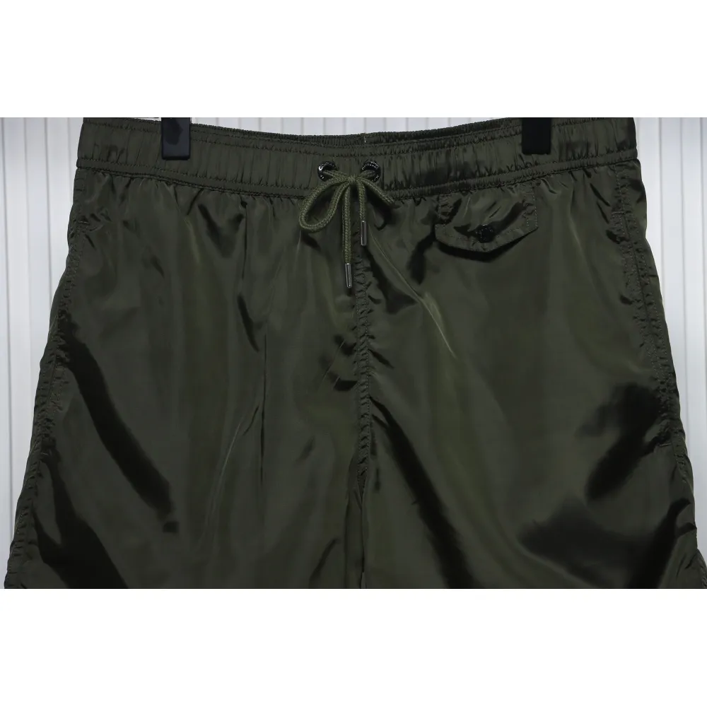Moncler Classic Pocket Logo Woven Shorts Green