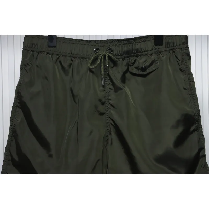 Moncler Classic Pocket Logo Woven Shorts Green