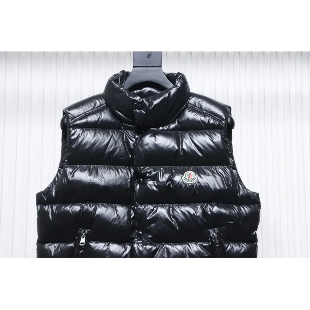 Moncler stand up vest black flocked label down