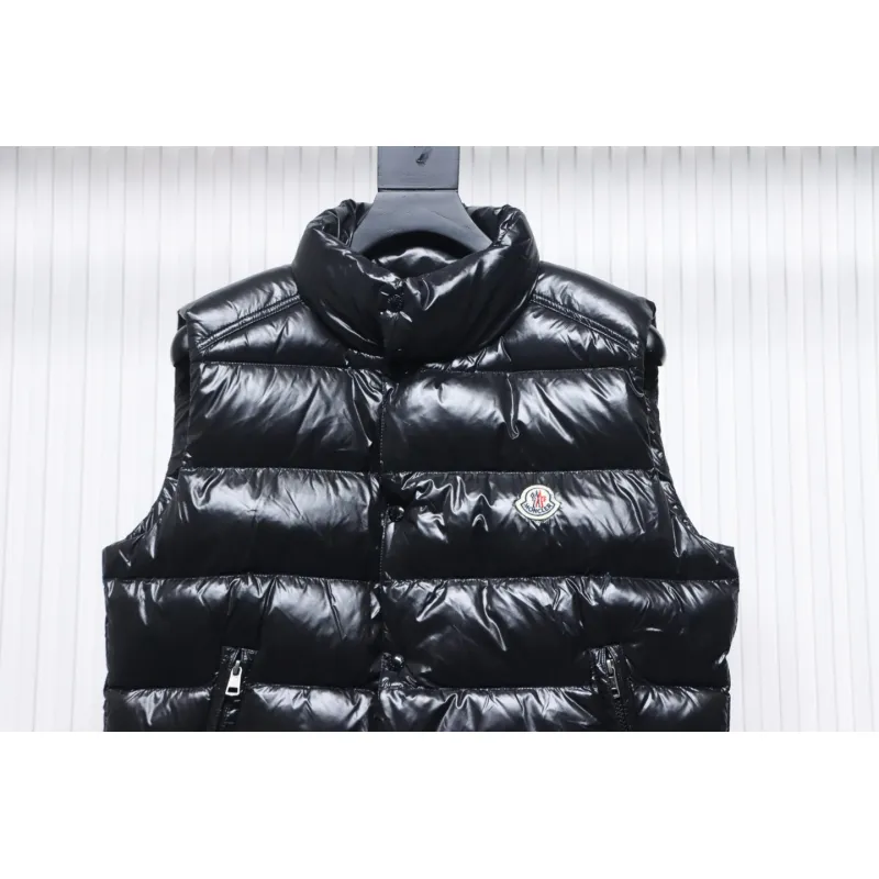 Moncler stand up vest black flocked label down