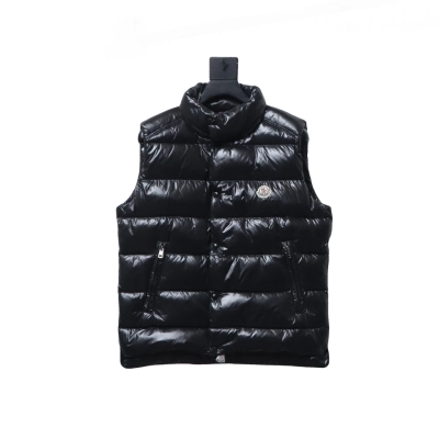 Moncler stand up vest black flocked label down 01