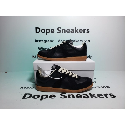  Maison Margiela Replica low-top leather sneakers Black S57WS0236P1895 02