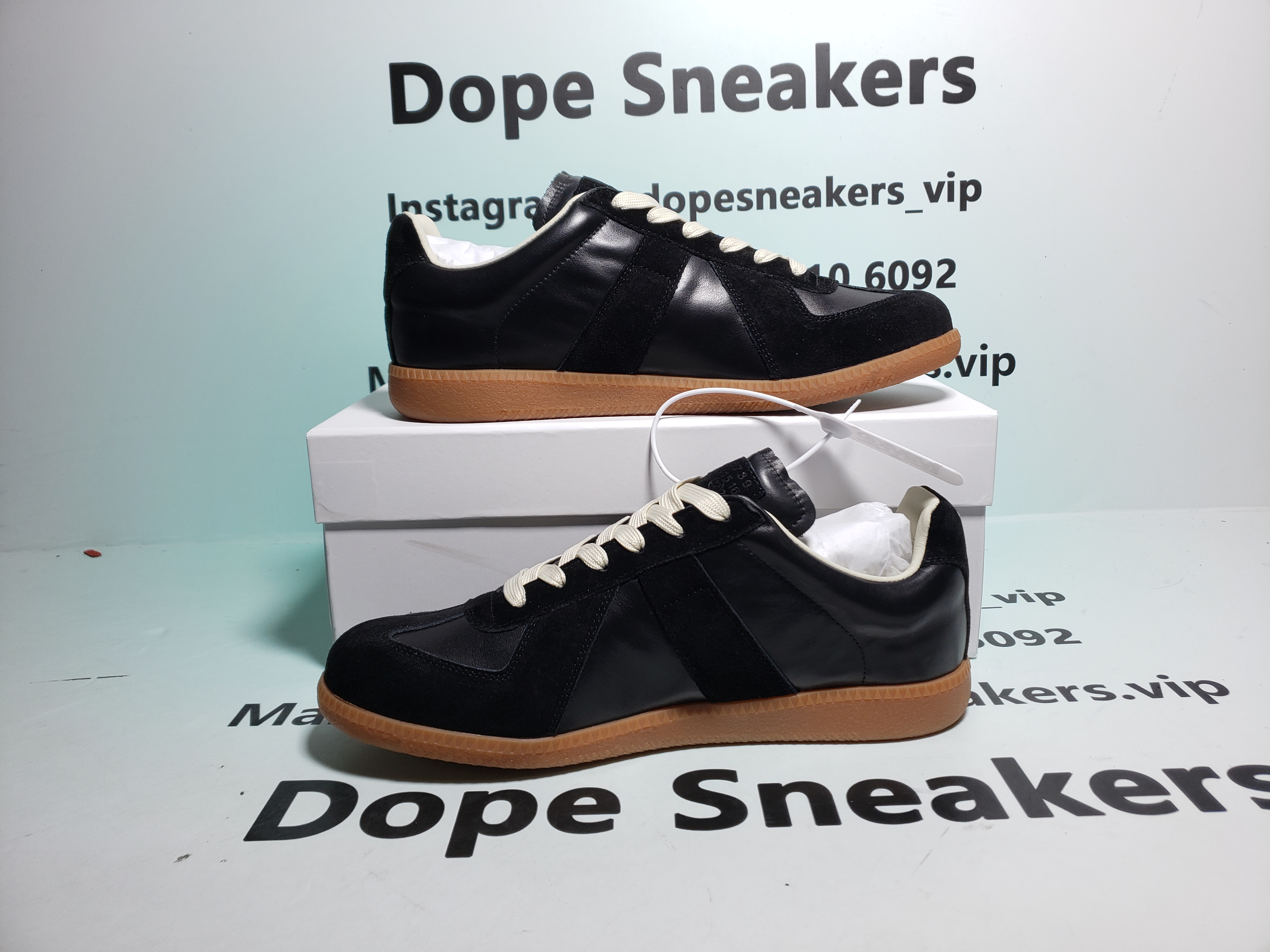 Maison Margiela Replica low-top leather sneakers Black S57WS0236P1895