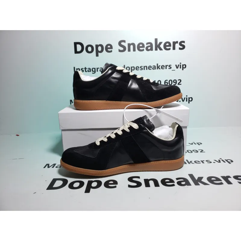  Maison Margiela Replica low-top leather sneakers Black S57WS0236P1895