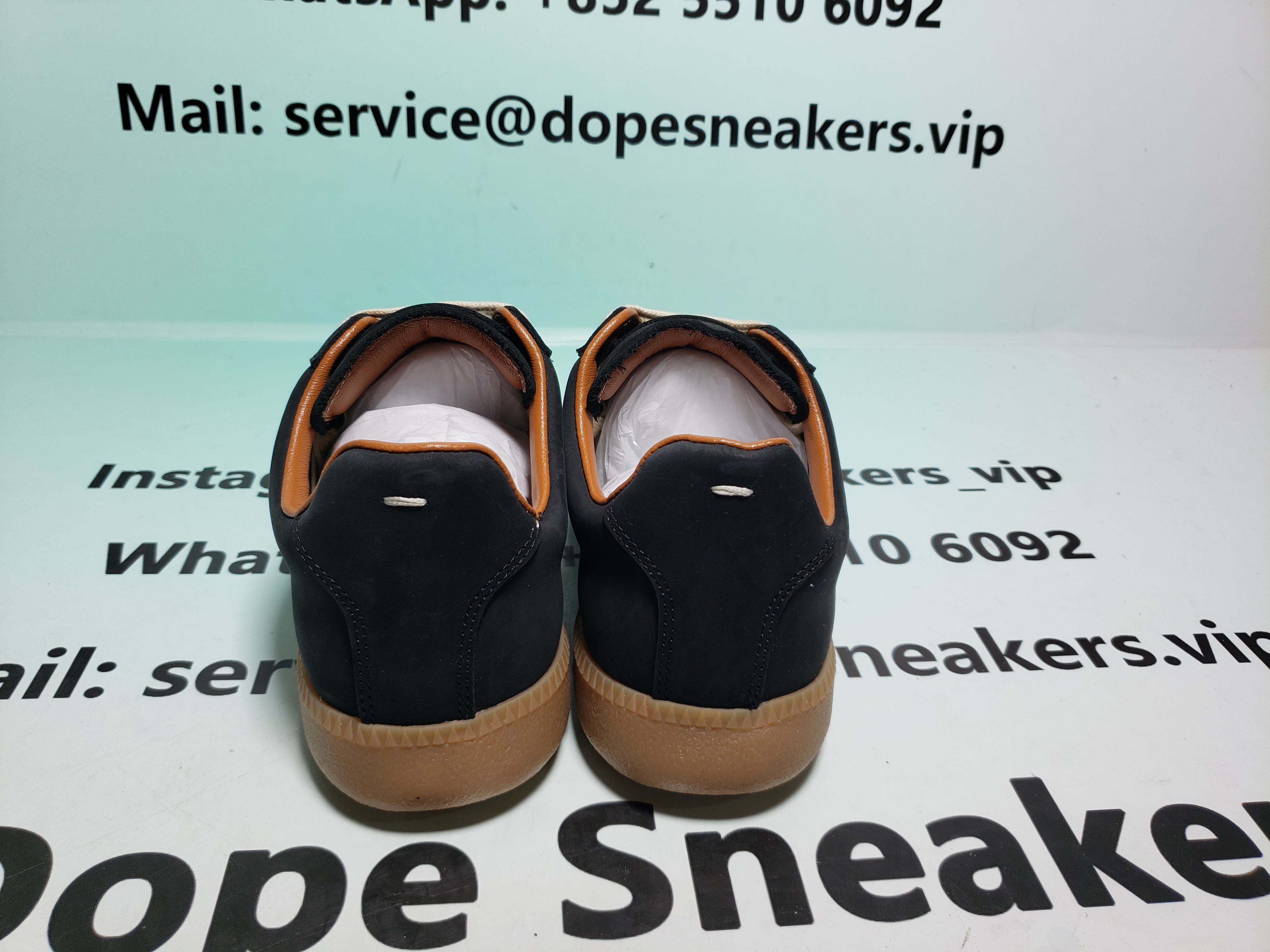 Maison Margiela Black Paint Replica Sneakers S58WS0101P1892963