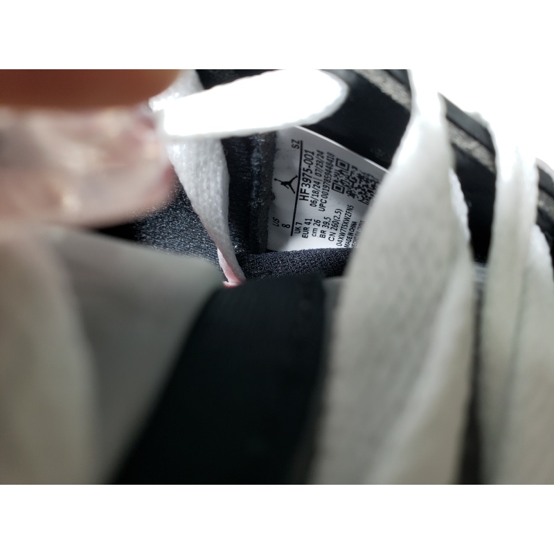 Air Jordan 5“Black Metallic Reimagined" HF3975-001