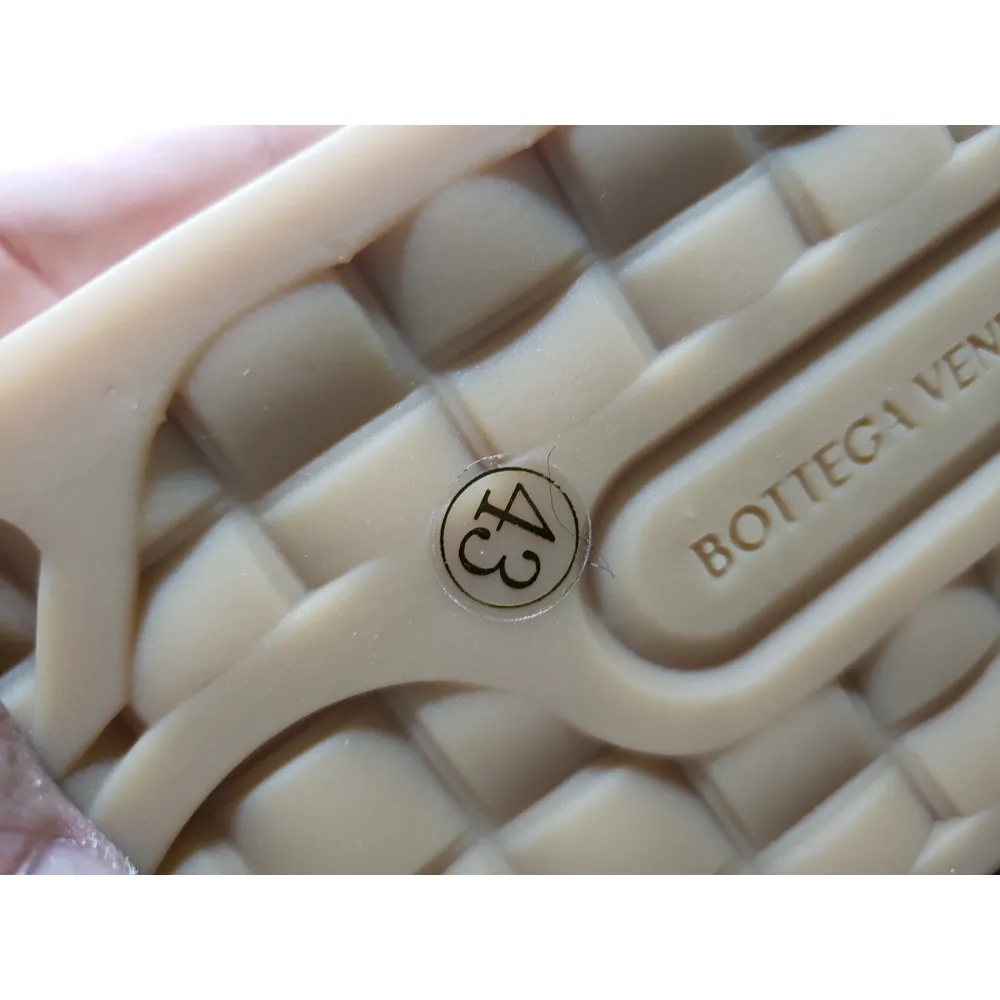 Bottega Veneta White-brown