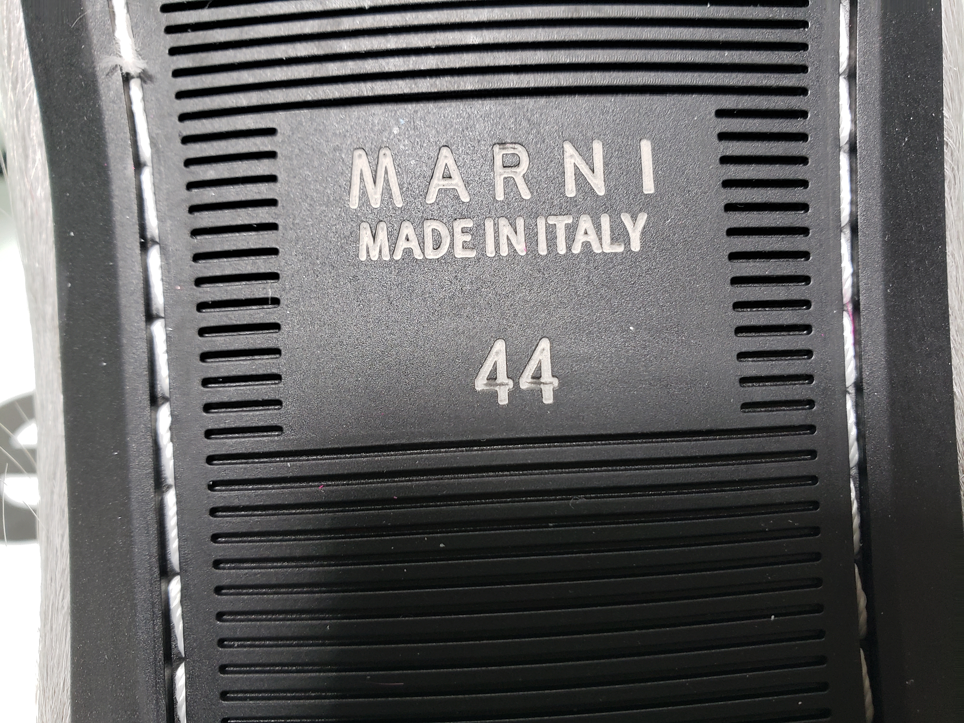 Marni Long-hair Calfskin Fussbett Sabot Grey SBMR000600P412200N15