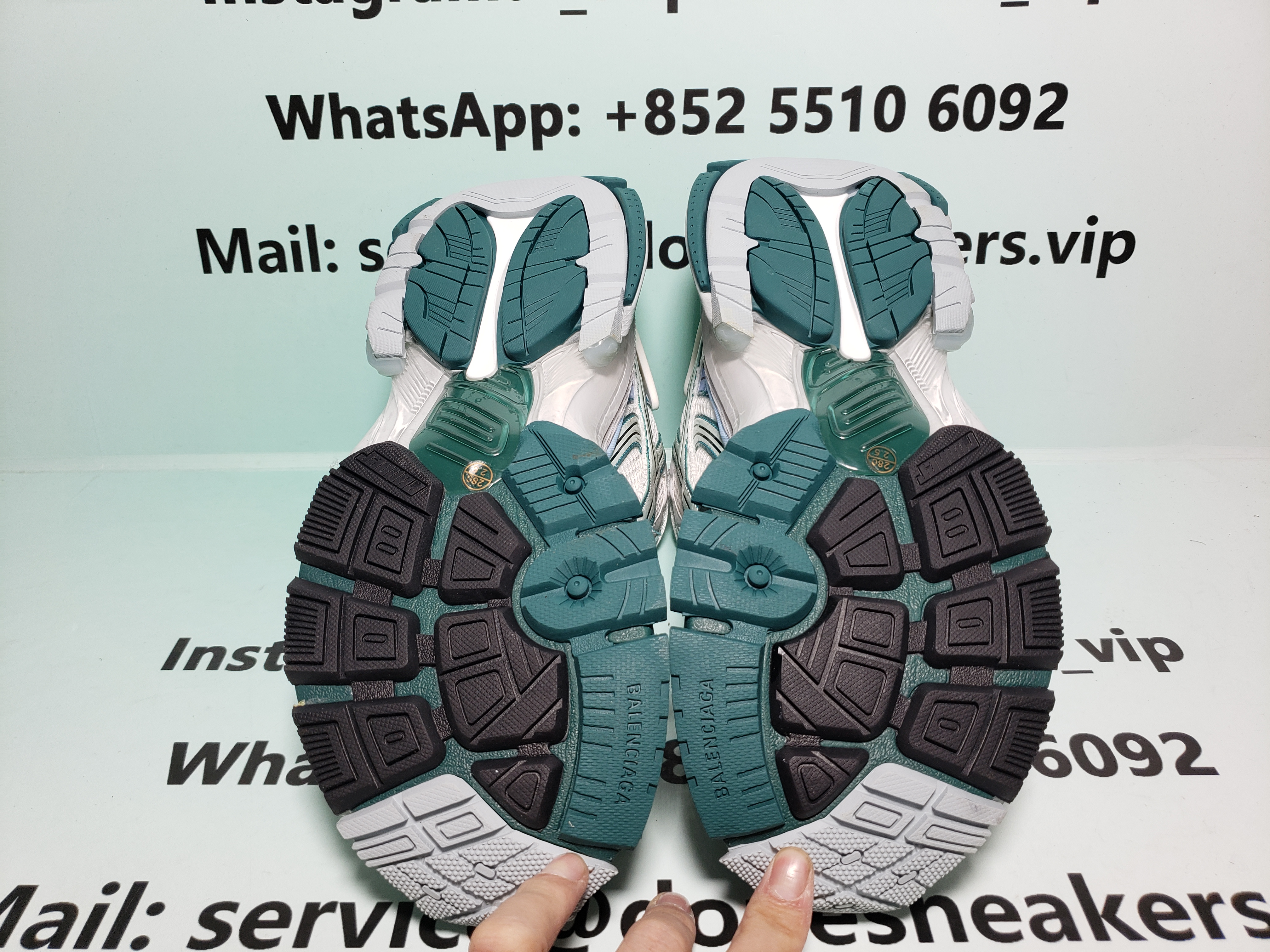 Balenciaga Runner WMNS White Green 772767W3RMU9034