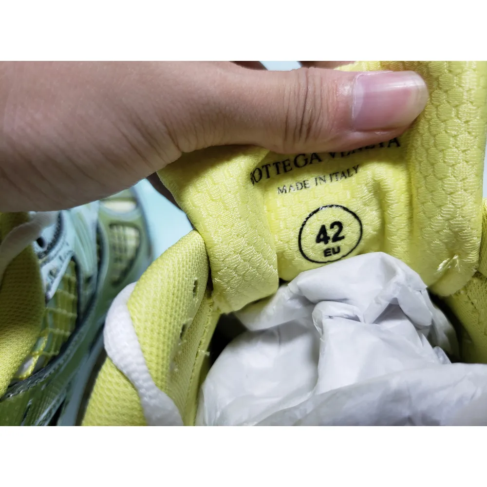 Bottega Veneta Orbit Yellow