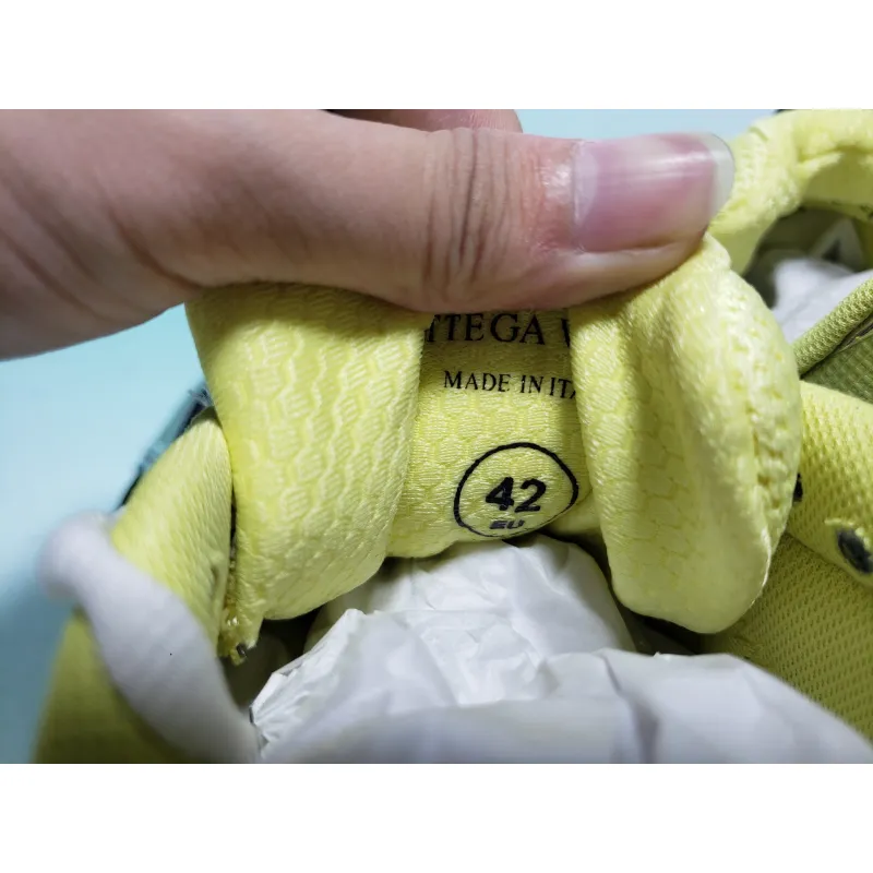 Bottega Veneta Orbit Yellow