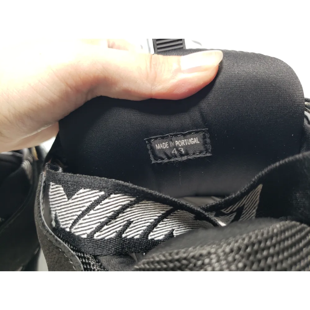 Lanvin Leather Curb Triple Black Sliver