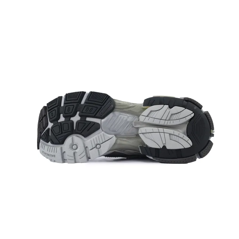  Balenciaga Runner Sneaker 'Grey Brown' 772774 W3RMU 2000