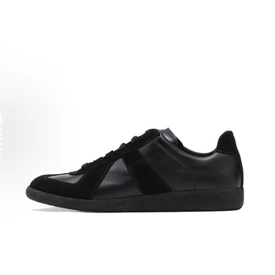 Maison Margiela All Black S57WS0236P1897900 01