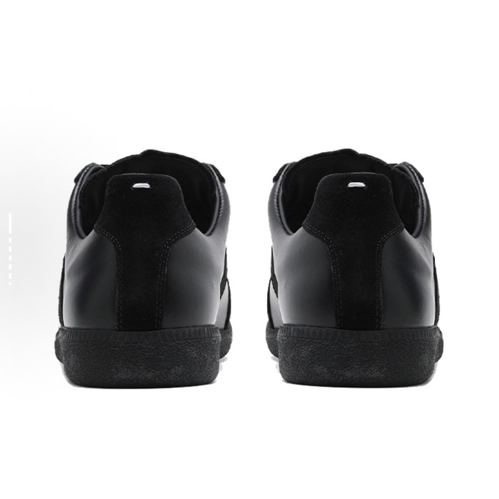 Maison Margiela All Black S57WS0236P1897900