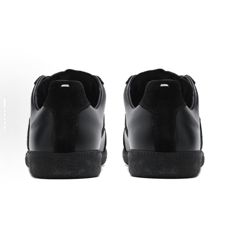 Maison Margiela All Black S57WS0236P1897900