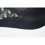 Dior B25 Runner Black Smooth Calfskin Oblique Jacquard 3SN299ZIR_H965
