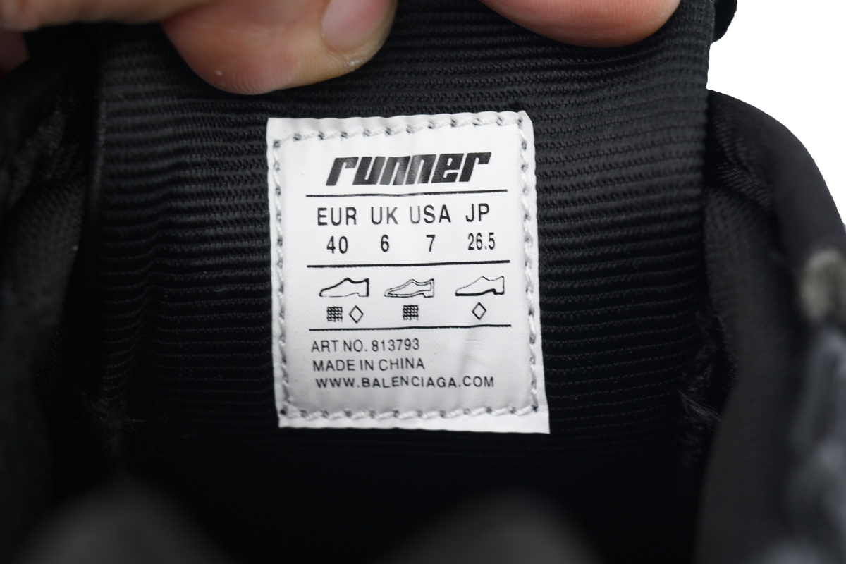 Under Armour x Balenciaga Runner Sneaker 'Black' 813793 WRUCU 1000