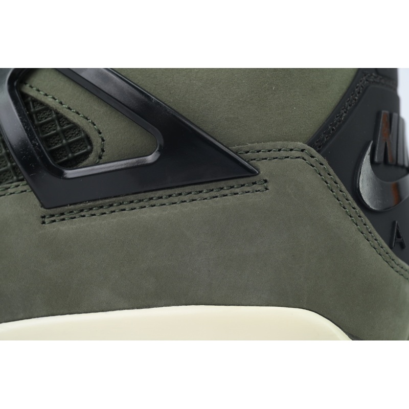 Undefeated x Air Jordan 4 Retro  IB1519-200 
