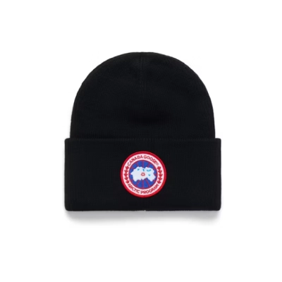 Canada Goose Logo Wool Beanie Black 01