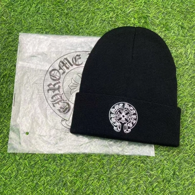 Chrome Hearts  Horseshoe Scroll Cross Beanie 01
