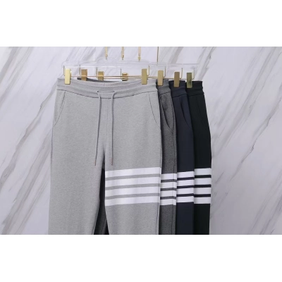 THOM BROWNE  Sweatpants 02