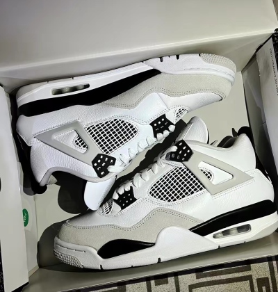 Air Jordan 4 Retro Military Black DH6927-11 review Carey Job 01