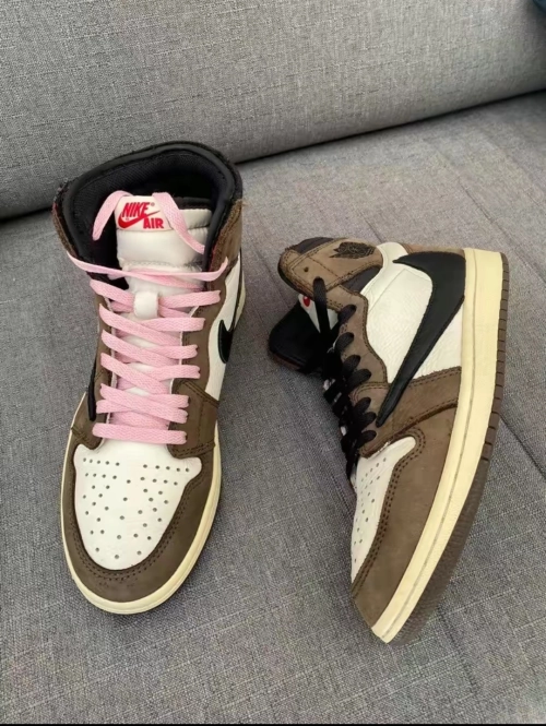 Air Jordan 1 Retro High Travis Scott CD4487-100 review 