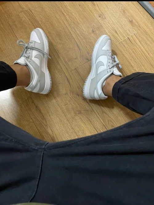 Dope Sneakers Nike Dunk Low Grey Fog DD1391-103 review 