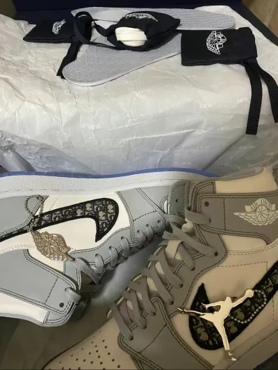 Dior x Air Jordan 1 High OG  CN8607-002 review Elliot Dierser 02