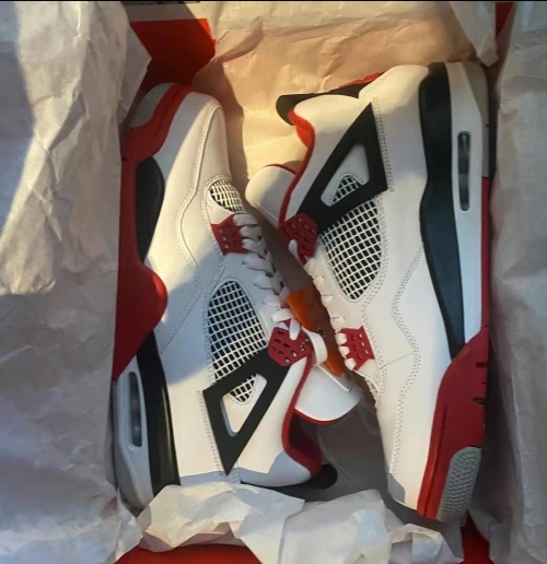 Air Jordan 4 Fire Red  DC7770-160 review 