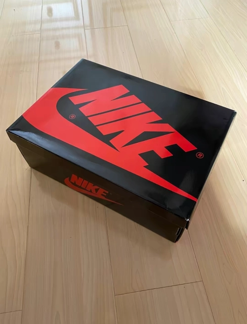 Air Jordan 1 High OG Bred Patent 555088-063 review 