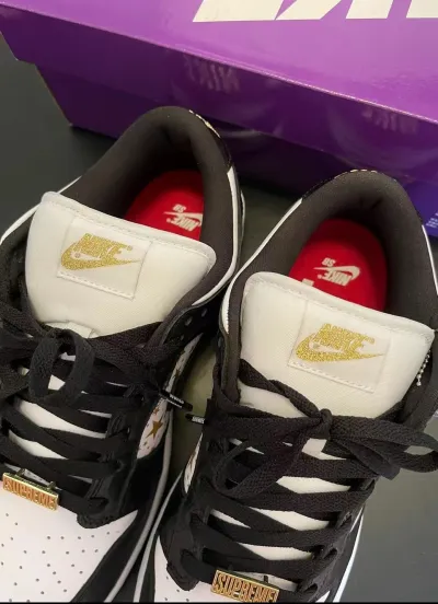 Supreme x Nike SB Dunk Low Black Stars DH3228-102  review Edmund Laurie 02