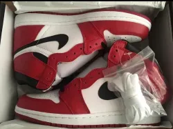 Air Jordan 1 Retro High Chicago (2015) 555088-101 review Myron Melville