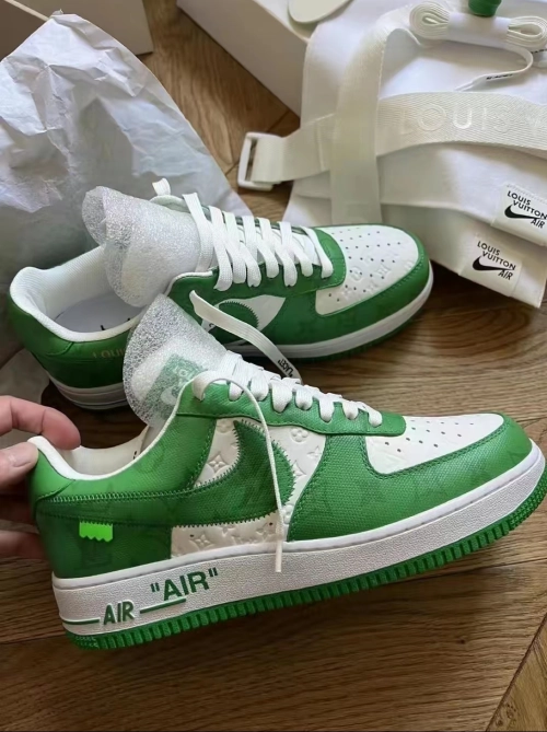Louis Vuitton x Nike Air Force 1 White Green  7108-6 review 