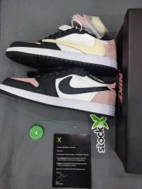 Travis Scott x Air Jordan 1 Low Black Red DM7866-066  review 1