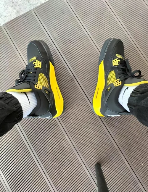 Air Jordan 4  Thunder  DH6927-017 2023（TOP  version） review 
