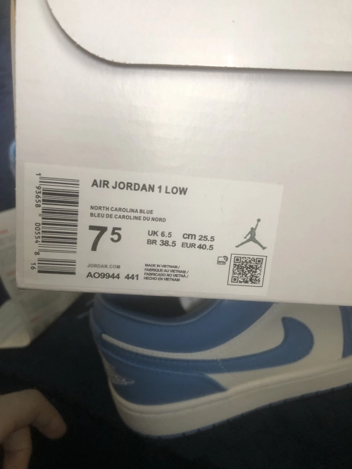 Air Jordan 1 Low UNC (W) AO9944-441 review 