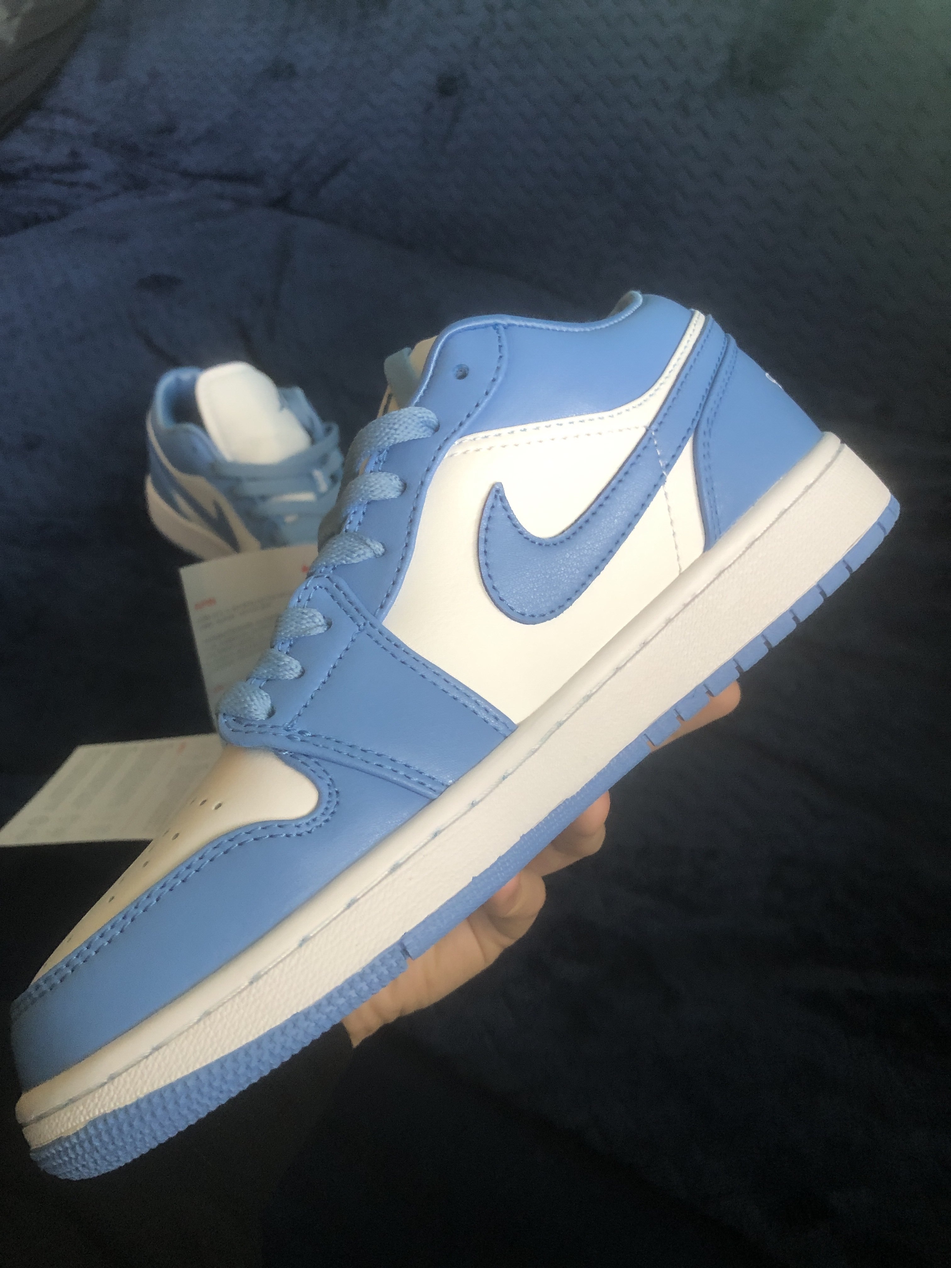 Air Jordan 1 Low UNC (W) AO9944-441 review Air Jordan 1 Low UNC (W) AO9944-441 04